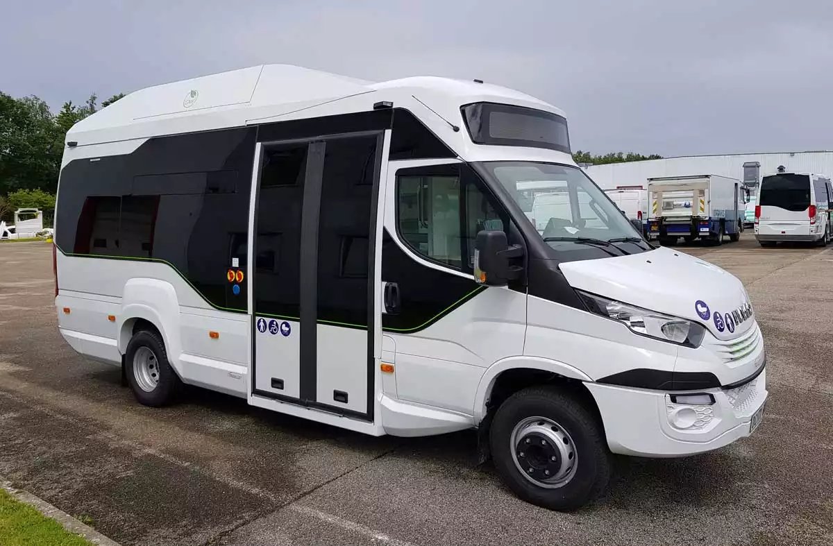 CRMT rehabilitates with Trouillet an urban mini-bus TPMR (Transport of People with Reduced Mobility)!